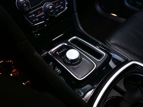 Used 2023 Chrysler 300 Touring AWD/4WD image 30