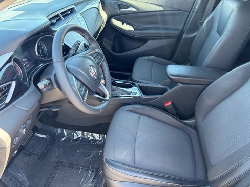 Used 2022 Buick Encore GX Select image 11