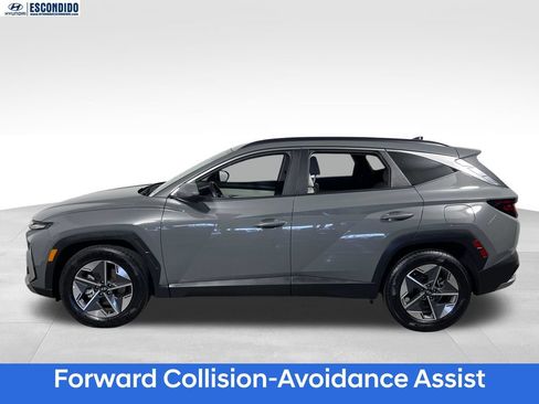 Used 2025 Hyundai Tucson SEL FWD image 2
