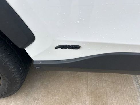 Used 2023 Toyota RAV4 AWD Hybrid image 3