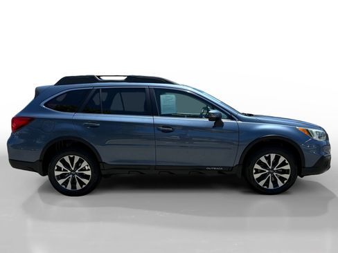 Used 2016 Subaru Outback 3.6R Limited AWD/4WD image 6
