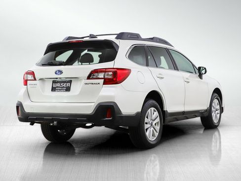 Used 2019 Subaru Outback 2.5i Premium AWD/4WD image 5