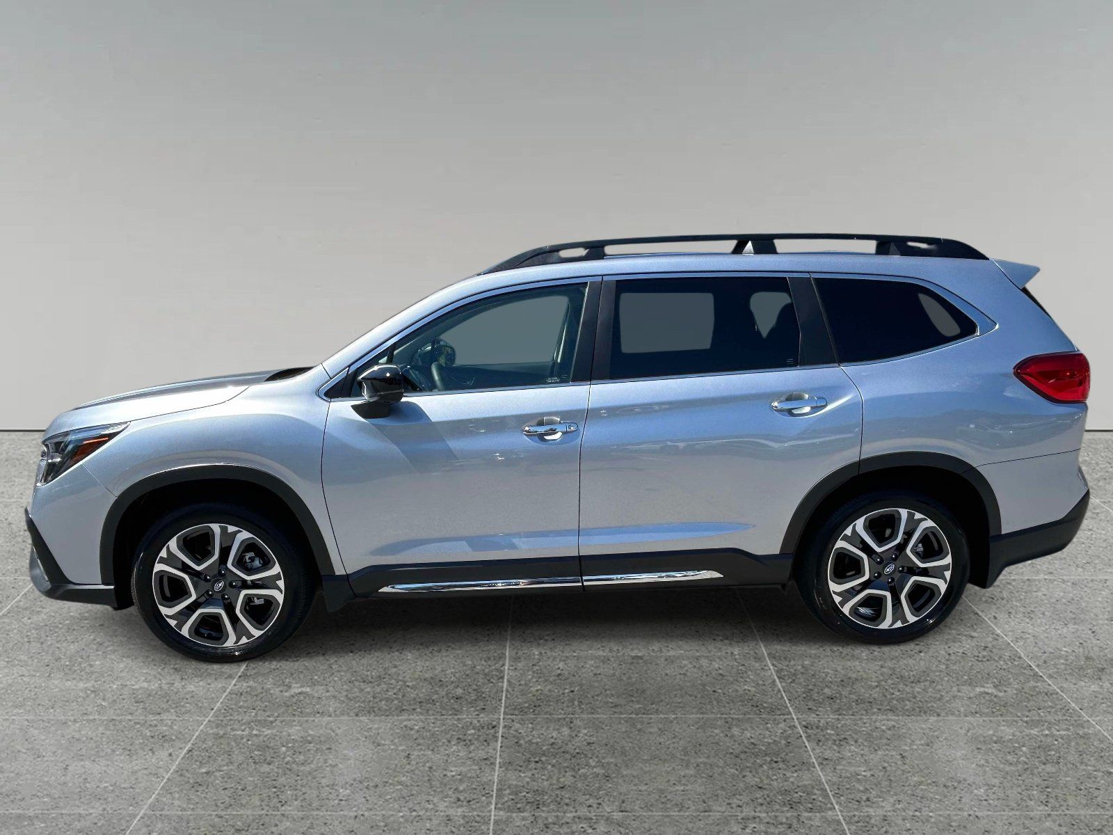 Used 2026 Subaru Ascent Touring AWD/4WD image 2
