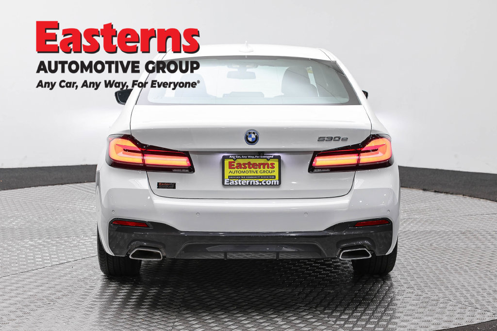 Used 2023 BMW 530e w/ M Sport Package RWD image 7
