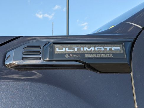Used 2025 GMC Sierra 2500 Denali Ultimate image 29