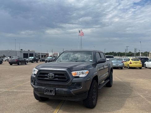 Used 2023 Toyota Tacoma SR w/ SR Convenience Package RWD image 8
