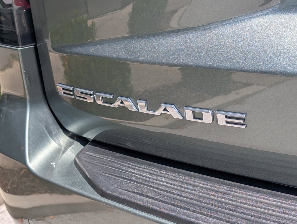 Used 2024 Cadillac Escalade Sport Platinum w/ LPO, Floor Liner Package AWD/4WD image 35