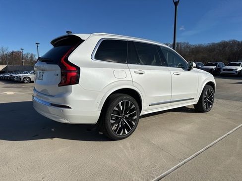 New 2026 Volvo XC90 B6 Ultra image 7
