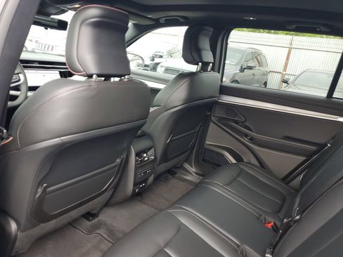 Used 2024 Jeep Wagoneer Launch Edition AWD/4WD image 11