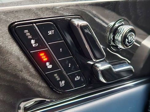 New 2025 Cadillac Escalade IQ Luxury 2 image 22