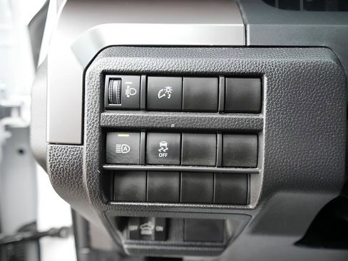 Used 2024 Toyota Tacoma SR5 AWD/4WD image 24