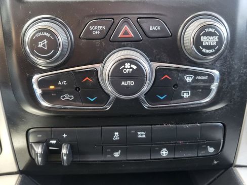 Used 2018 RAM 2500 Lone Star w/ Harvest Edition image 30