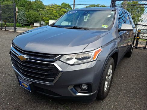 Used 2021 Chevrolet Traverse LT AWD/4WD image 2