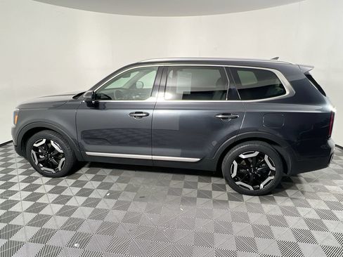 Certified 2024 Kia Telluride EX w/ EX Captain's Chair Package FWD image 6