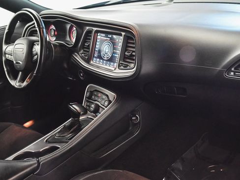 Used 2022 Dodge Challenger R/T Scat Pack w/ T/A Package image 33