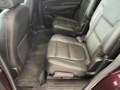 Used 2018 GMC Acadia SLT image 21