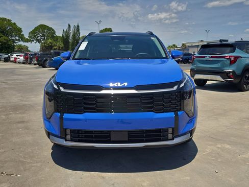 New 2026 Kia Sportage SX FWD image 3