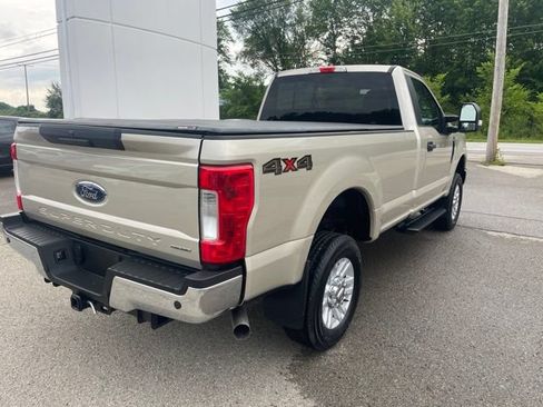 Used 2017 Ford F250 XLT w/ XLT Value Package AWD/4WD image 8