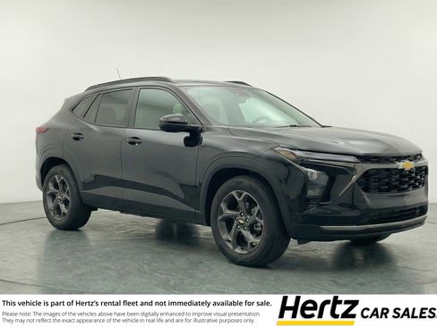 Used 2025 Chevrolet Trax LT w/ LT Convenience Package FWD image 1