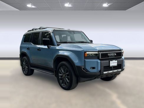 Used 2025 Toyota Land Cruiser w/ Premium Package AWD/4WD image 7