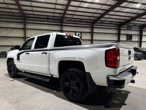 Used 2018 Chevrolet Silverado 1500 Custom w/ Custom Value Package image 7