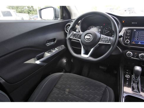 Used 2023 Nissan Kicks SV FWD image 11