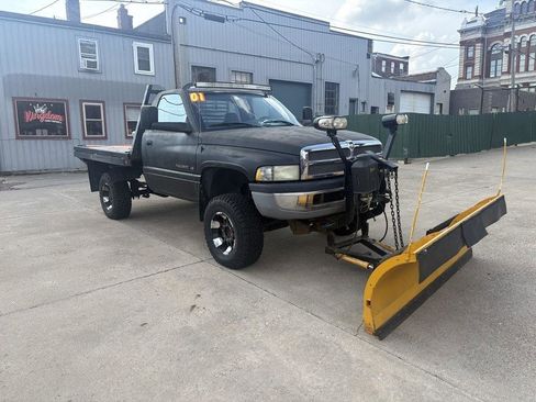 Used 2001 Dodge Ram 2500 Truck 4x4 Regular Cab image 1