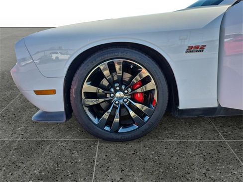 Used 2014 Dodge Challenger SRT8 image 14