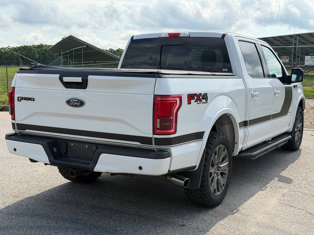 Used 2016 Ford F150 XLT w/ Equipment Group 302A Luxury AWD/4WD image 5