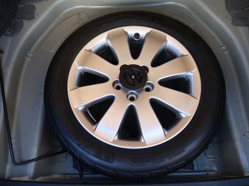 Used 2005 Toyota Avalon XL image 22