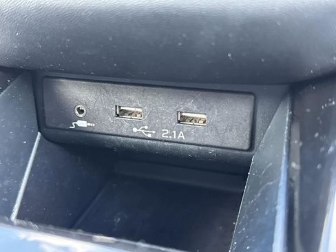 Used 2022 Subaru Outback Premium image 25