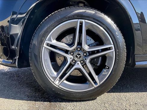 Used 2026 Mercedes-Benz GLS 450 4MATIC image 8