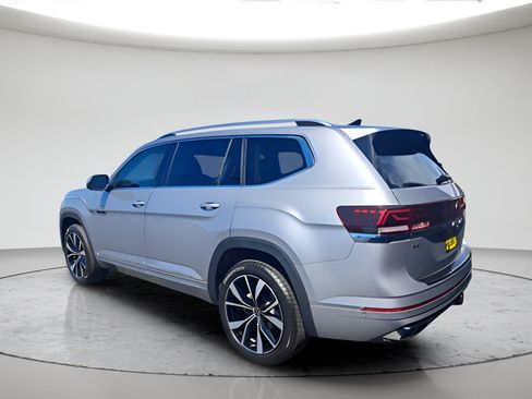 New 2026 Volkswagen Atlas SEL Premium R-Line AWD/4WD image 4