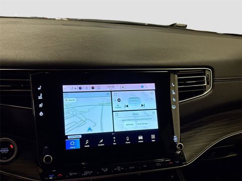 Used 2024 Jeep Wagoneer L Series II w/ Flexible Seating Group image 15