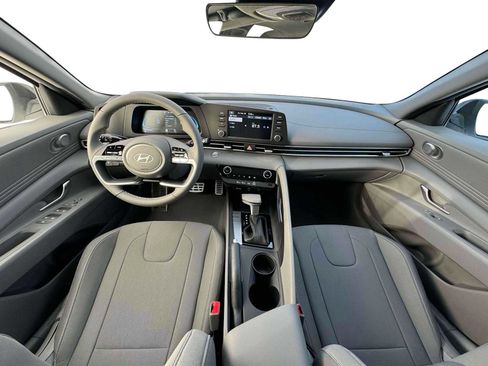 New 2025 Hyundai Elantra Sport image 13