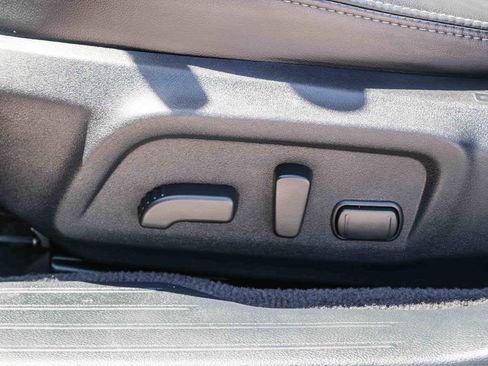 Used 2019 Subaru Outback 3.6R Limited AWD/4WD image 22