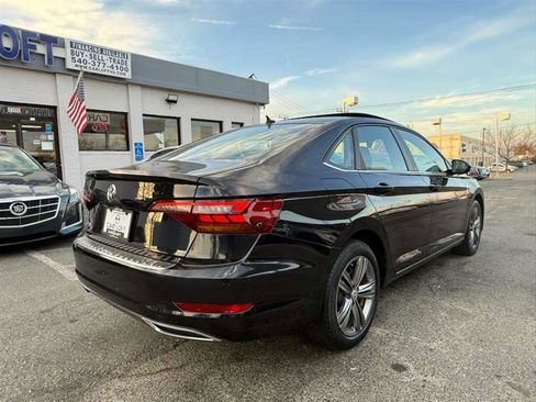 Used 2019 Volkswagen Jetta R-Line w/ R-Line Cold Weather Package image 7