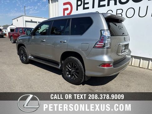 Used 2023 Lexus GX 460 Premium w/ Premium Package AWD/4WD image 6