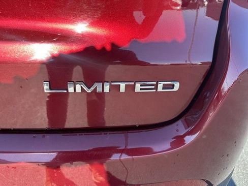 Used 2022 Jeep Compass Limited image 10