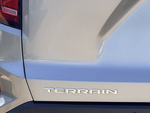 Used 2025 GMC Terrain Elevation FWD image 7