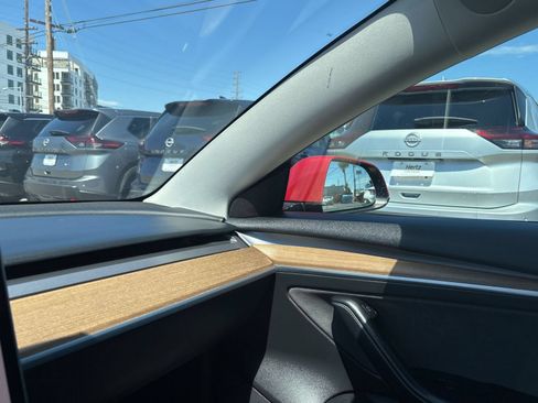 Used 2023 Tesla Model 3 Standard Range RWD image 11