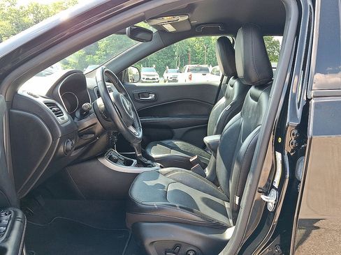 Certified 2021 Jeep Compass Latitude AWD/4WD image 17