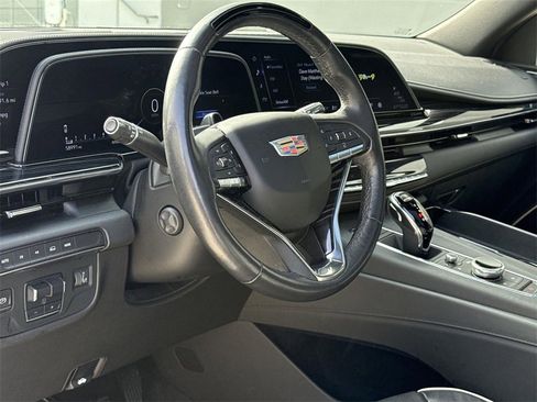 Used 2023 Cadillac Escalade ESV Sport image 9