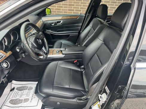 Used 2016 Mercedes-Benz E 350 4MATIC Sedan image 5