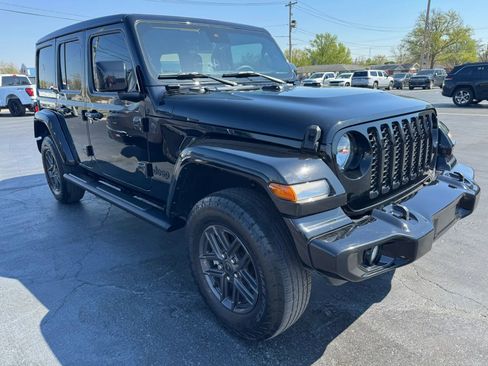 Used 2024 Jeep Wrangler Unlimited Sport image 15