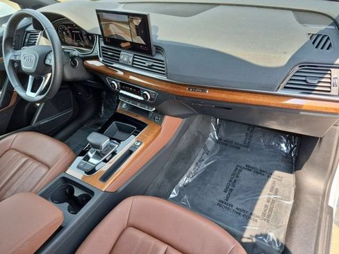 Certified 2023 Audi Q5 2.0T Premium Plus w/ Premium Plus Package AWD/4WD image 19