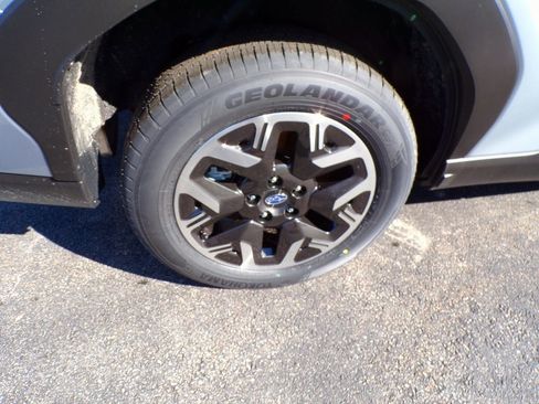 Certified 2025 Subaru Forester Premium image 24