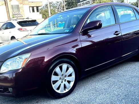 Used 2006 Toyota Avalon XLS FWD image 2