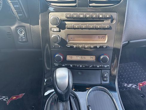 Used 2008 Chevrolet Corvette Coupe w/ Preferred Equipment Group RWD image 16