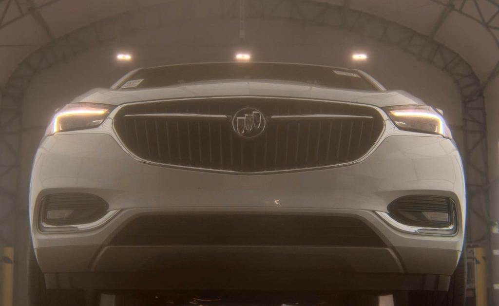 Used 2021 Buick Enclave Essence w/ Sound and Sites Package FWD image 3
